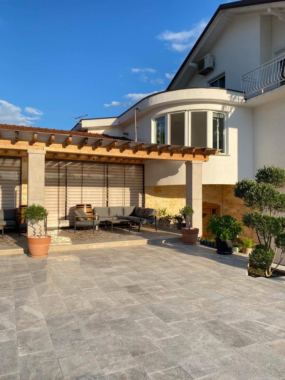 Pergola i terasa